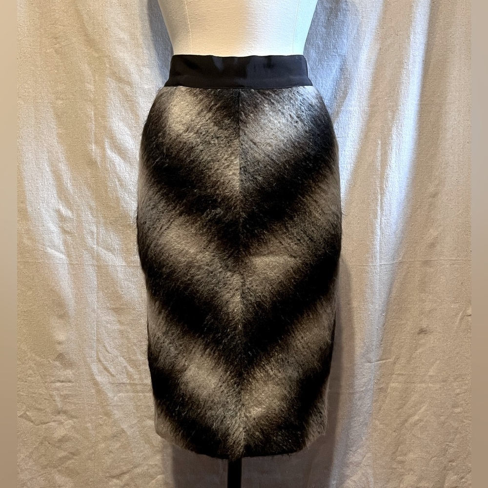 Carolina Herrera Mohair Skirt  Brown Cream Textured Pencil Size 4